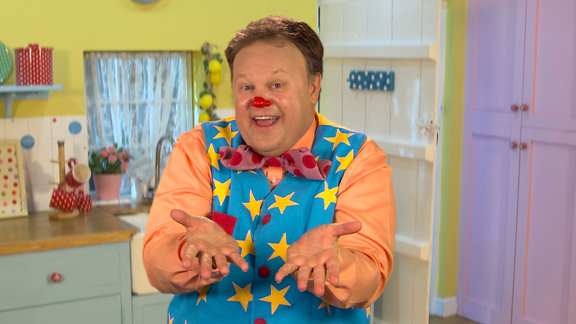 BBC iPlayer - At Home with Mr Tumble - Series 1: 1. Wash Your Hands Poster