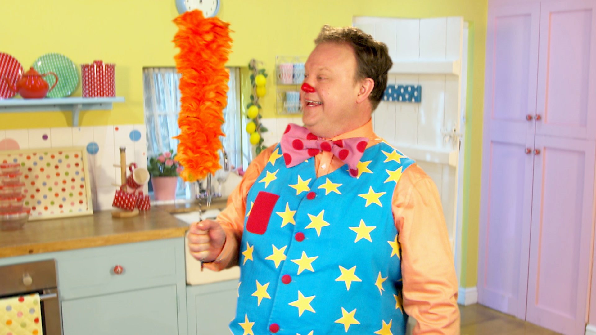 BBC IPlayer - At Home With Mr Tumble - Series 1: 18. Feather Duster