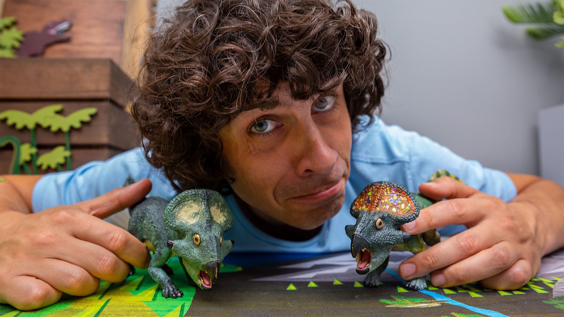 BBC iPlayer Andys Dino Toybox Series 1 5. The ShowOff