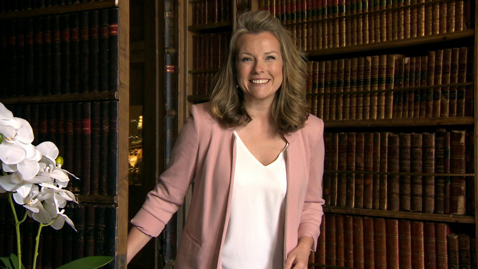 BBC iPlayer Bargain Hunt Series 57 Upstairs/Downstairs Special