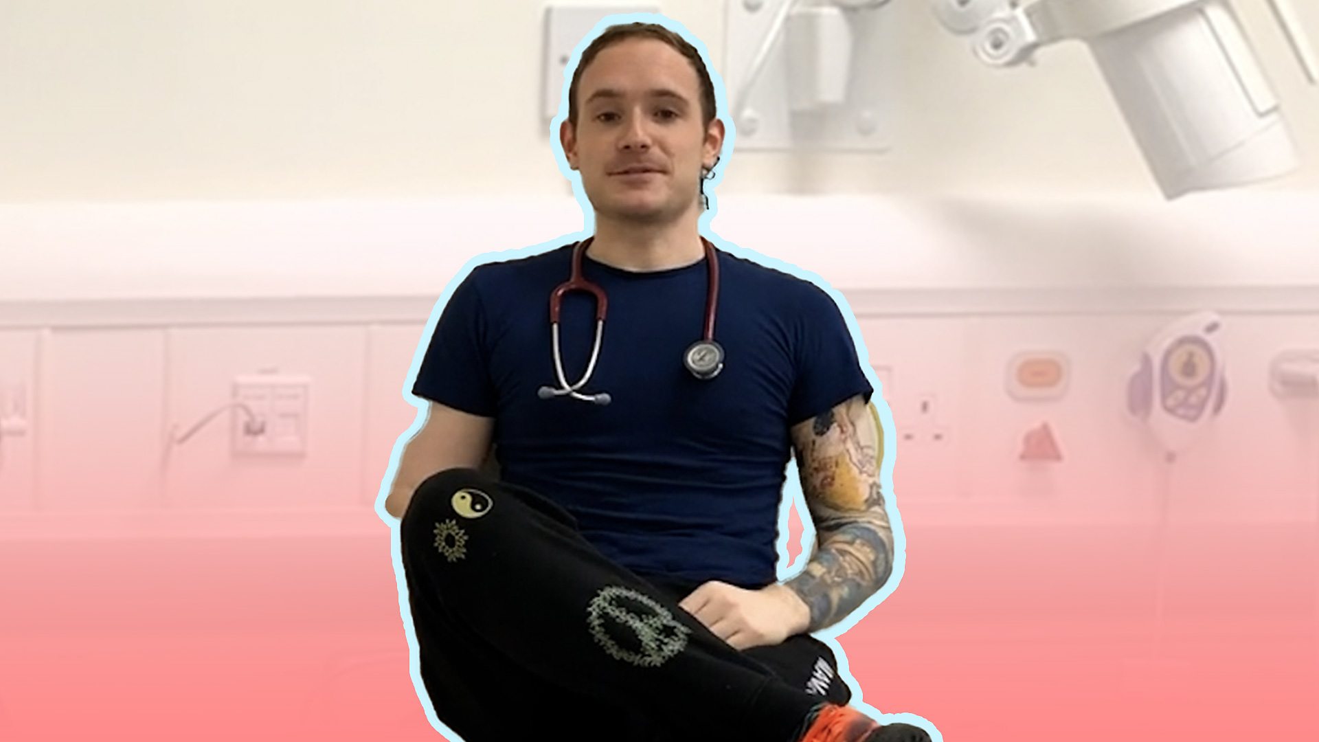 Heavilytattooed doctor has NEVER been knocked back from a job despite  being covered in ink  Daily Mail Online