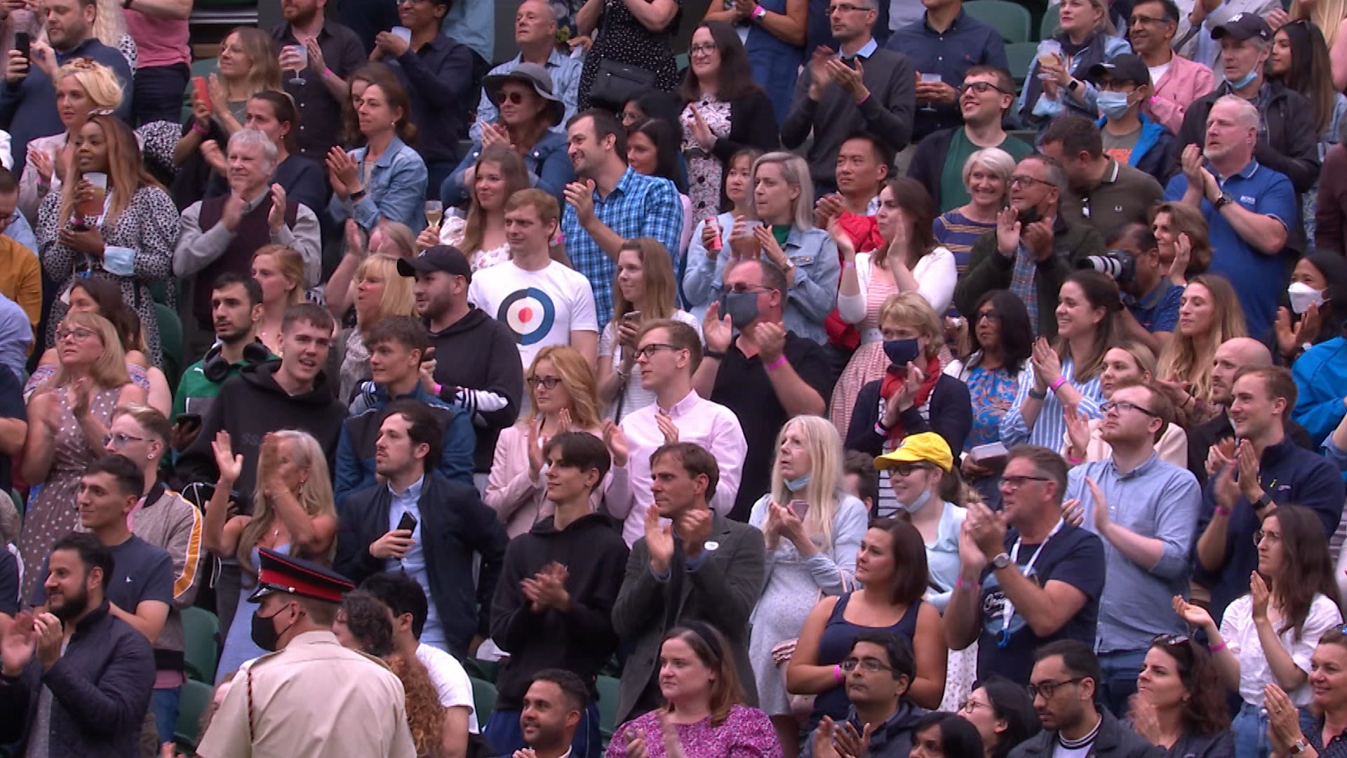 Wimbledon 2021: Centre Court crowd gives standing ovation to Covid heroes