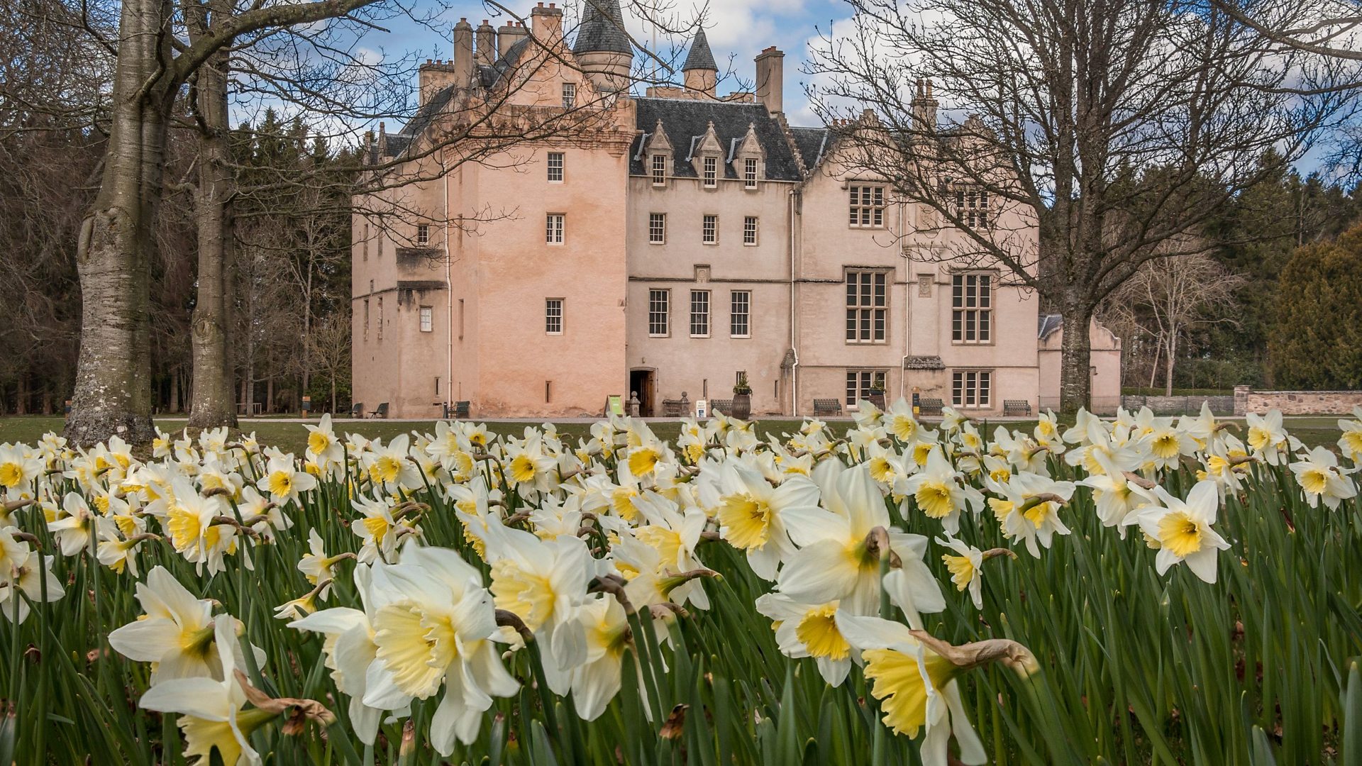 BBC One Antiques Roadshow Brodie Castle Morayshire