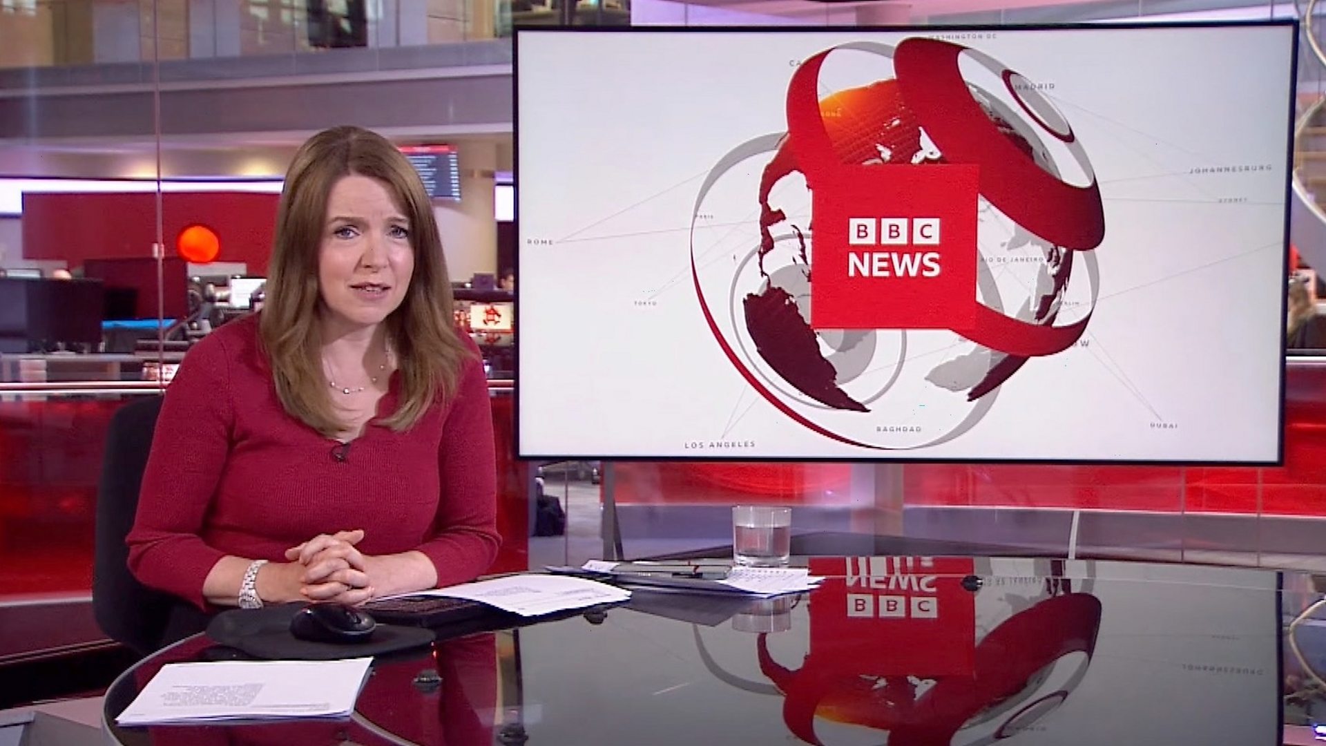 BBC News channel apologises after Man Utd error goes viral