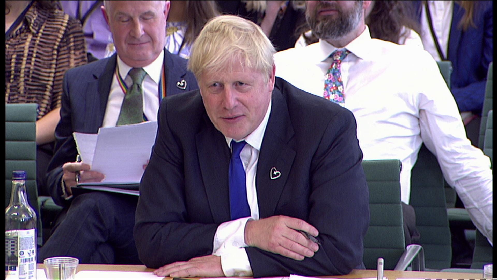 Boris Johnson doesn't deserve to be an MP, says Chris Bryant - BBC News