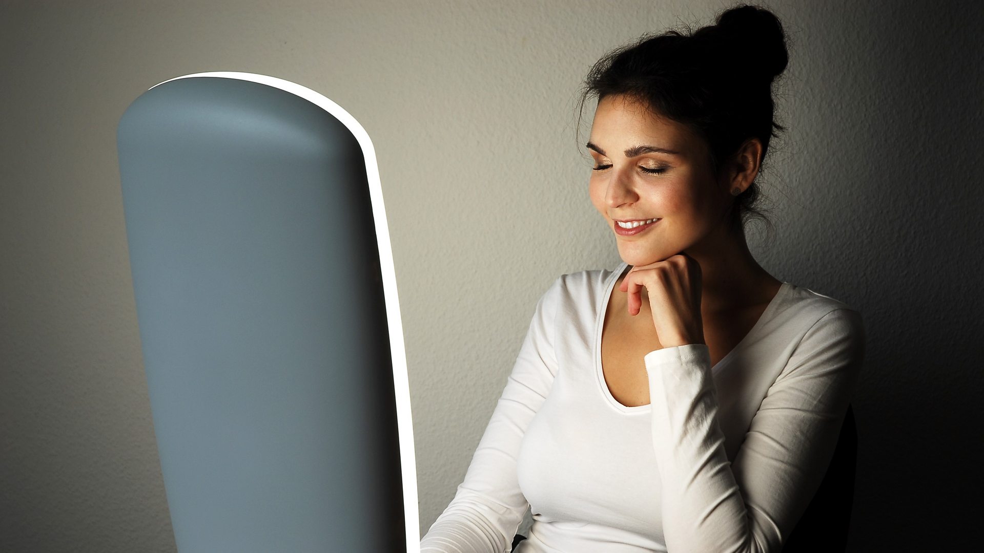 4 - Sliced Bread, Wake Up Lights & Lamps - Can lamps and wake-up lights help boost your mood?