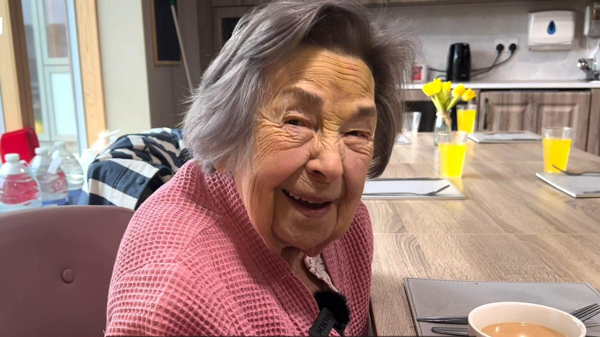 Northamptonshire woman, 110, shares her secret to a long life - BBC News