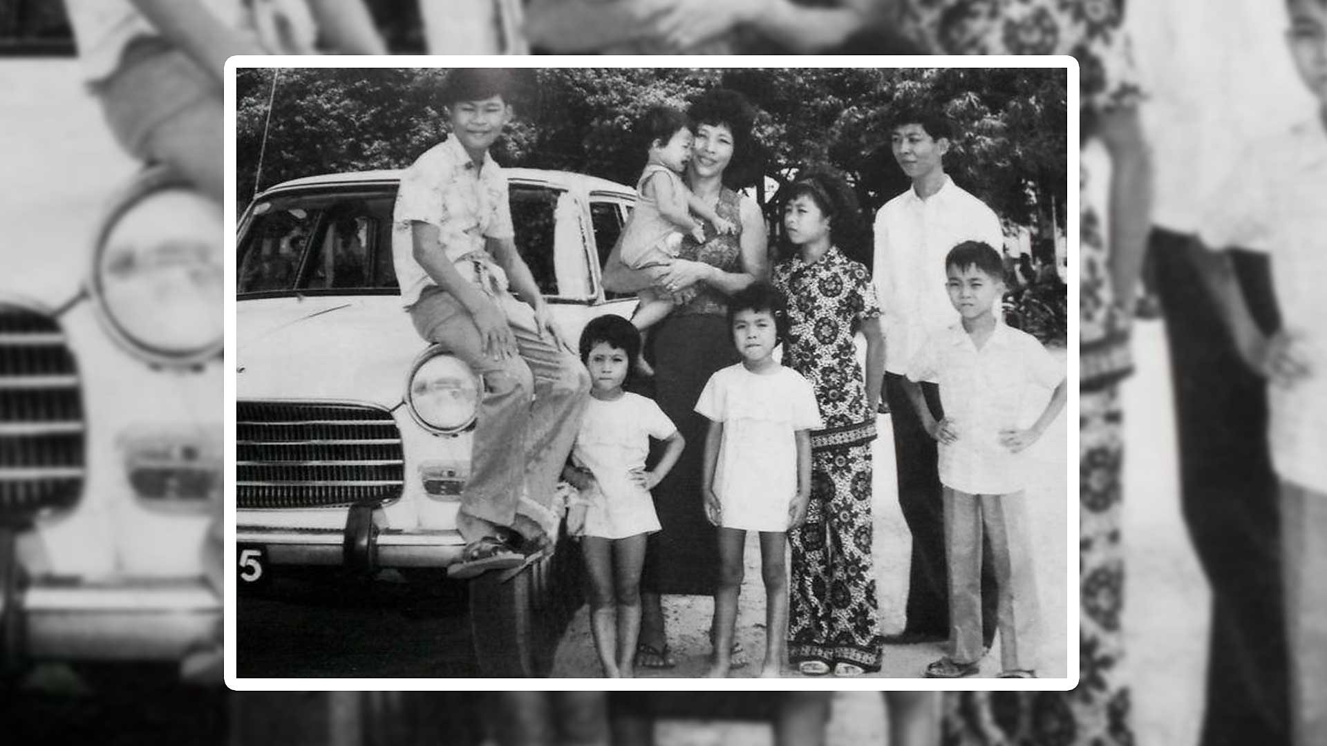 Loung Ung with her six siblings and mother in 1974 (Image supplied by Loung Ung)