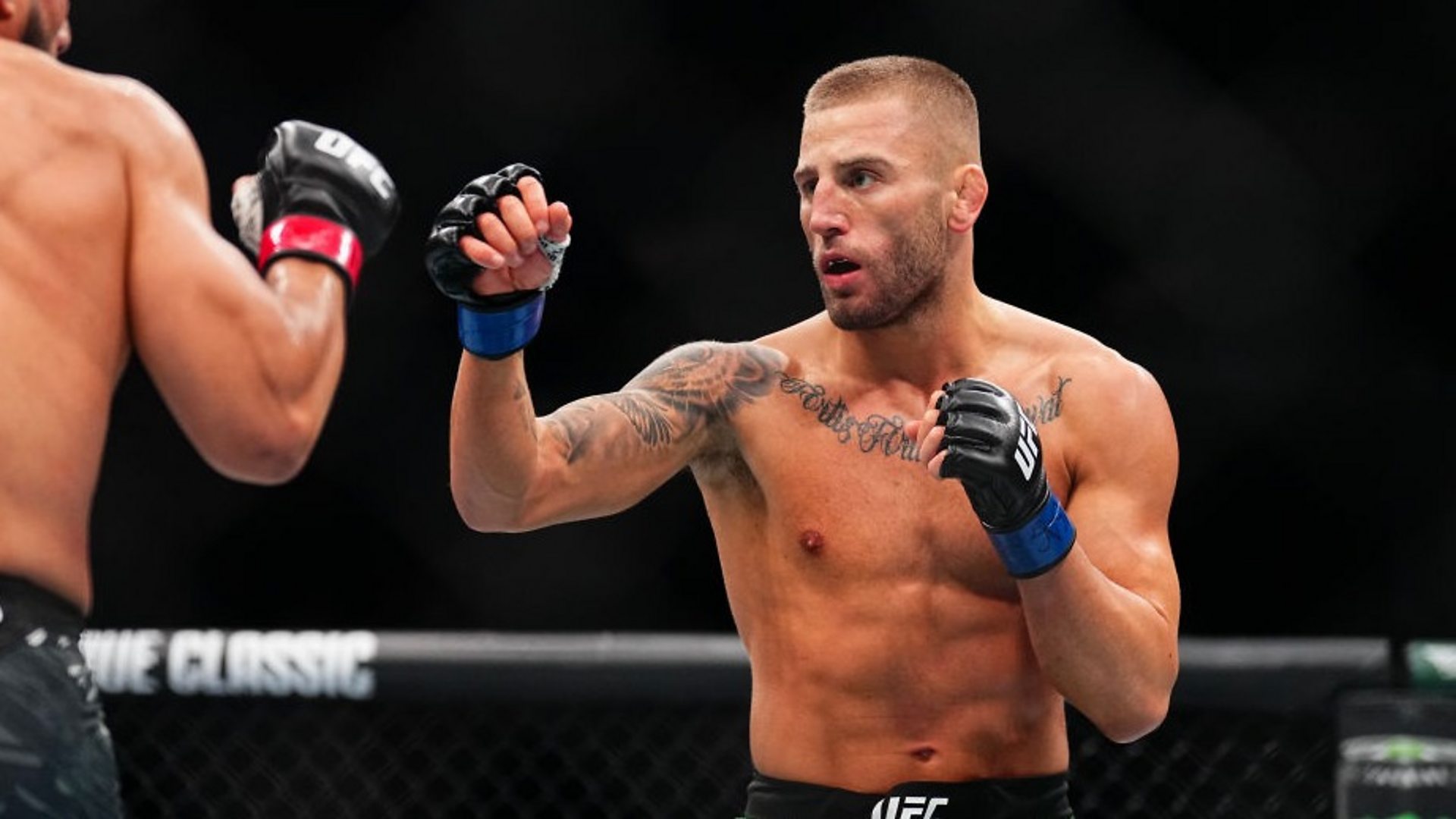 Dream come true to fight worldwide' UFC's Elliott BBC Sport