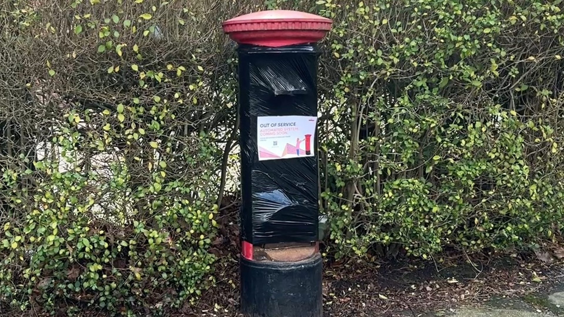 bbc.co.uk - Royal Mail upgrading NI post boxes with solar panels and scanners