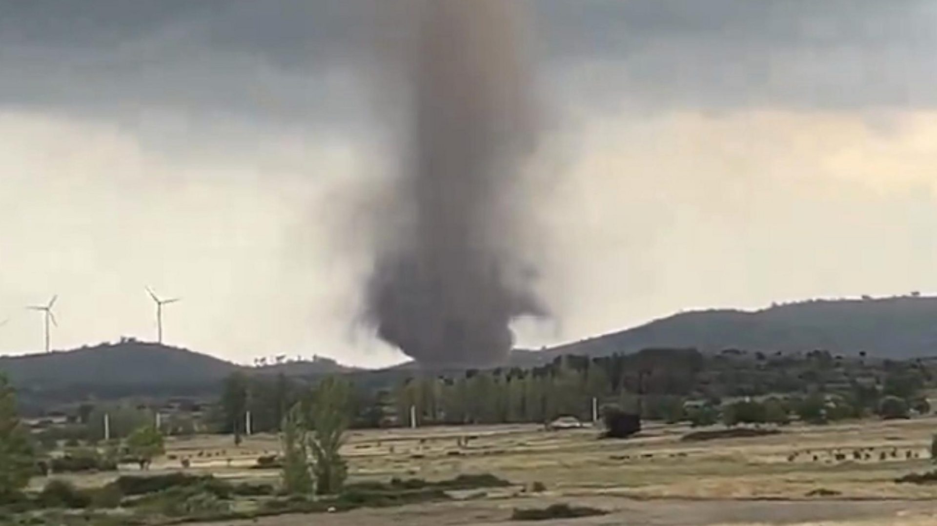 Birth Of Royal Child 20K Tornado Ca California got hit with