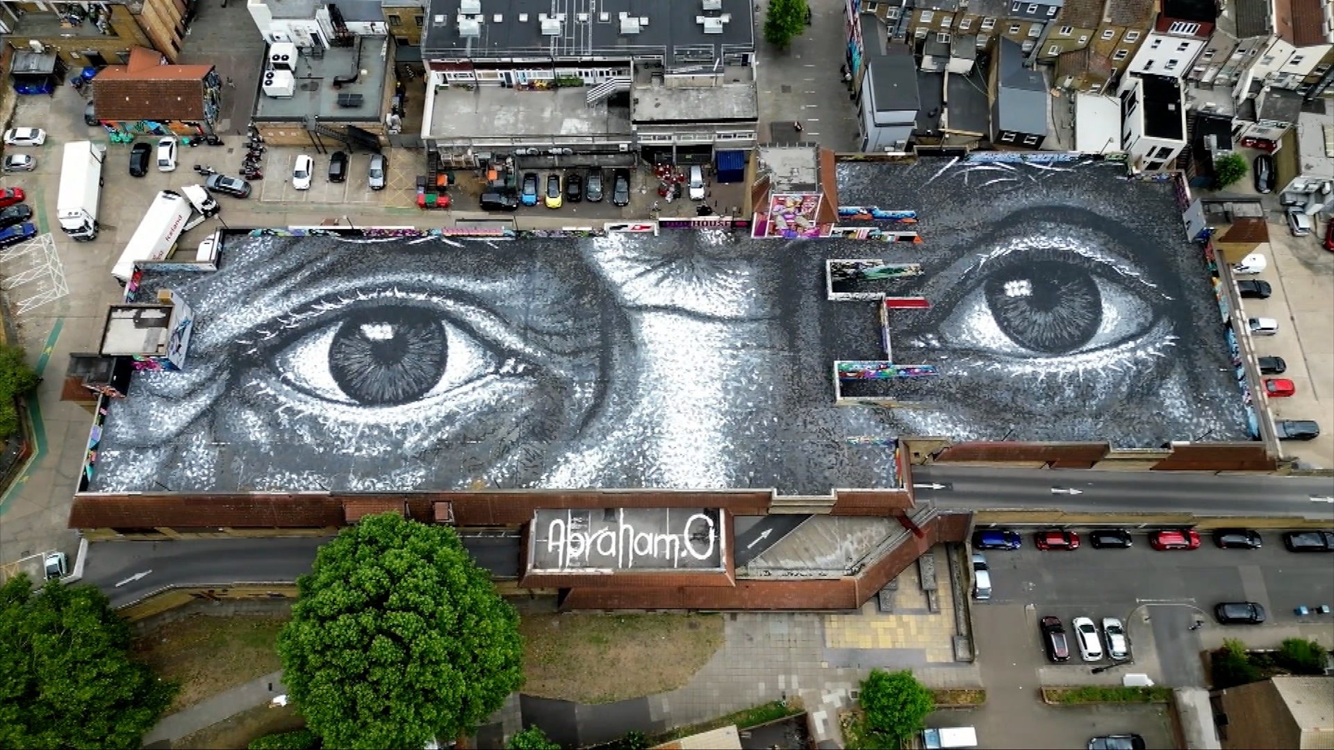 How to Explore a New City With the Eyes of a Local: Insider Tips