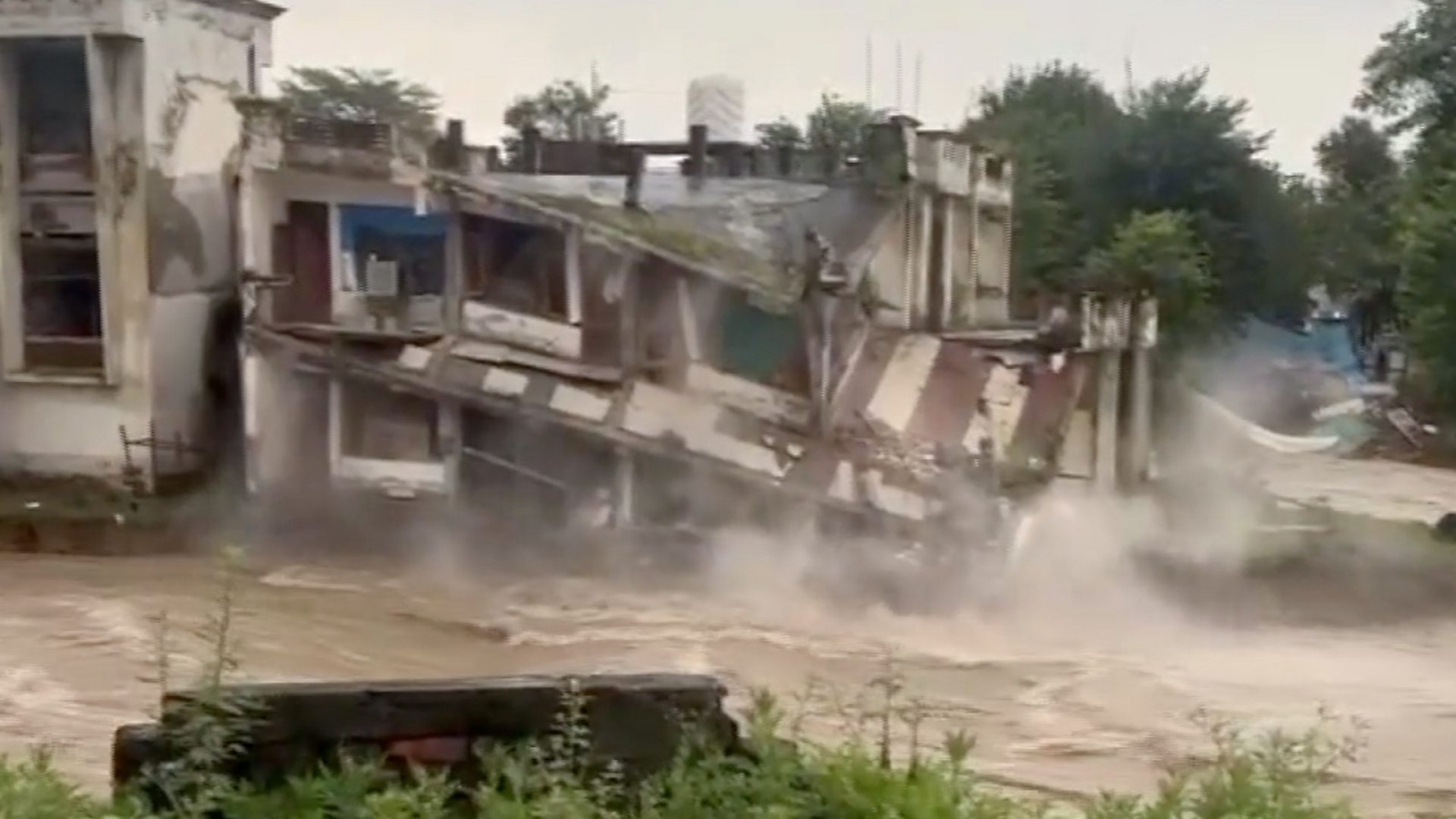 Devastating Floods in Northern India Claim Lives and Displace Thousands