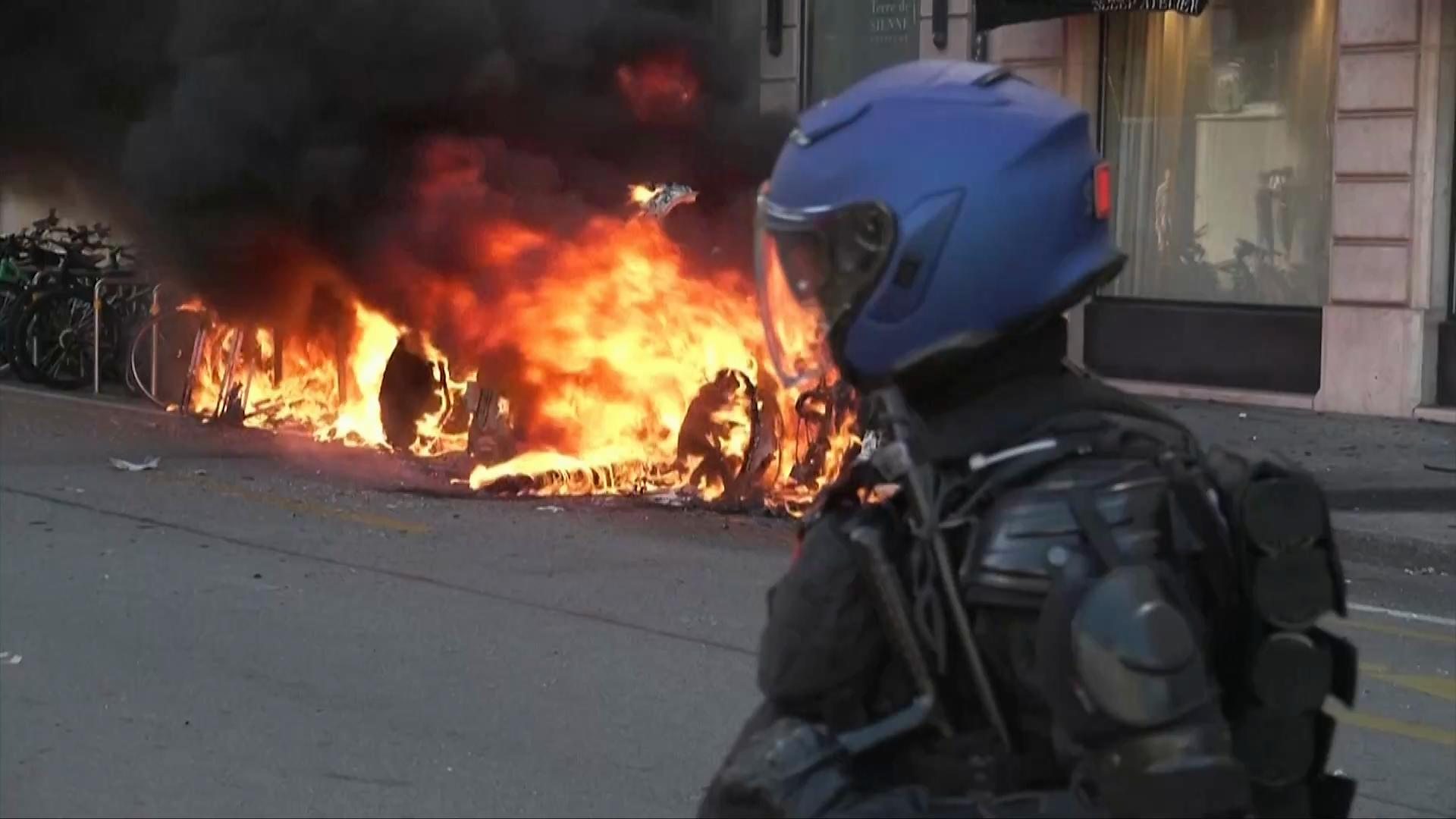 Protesters clash with police ahead of G7 summit in France