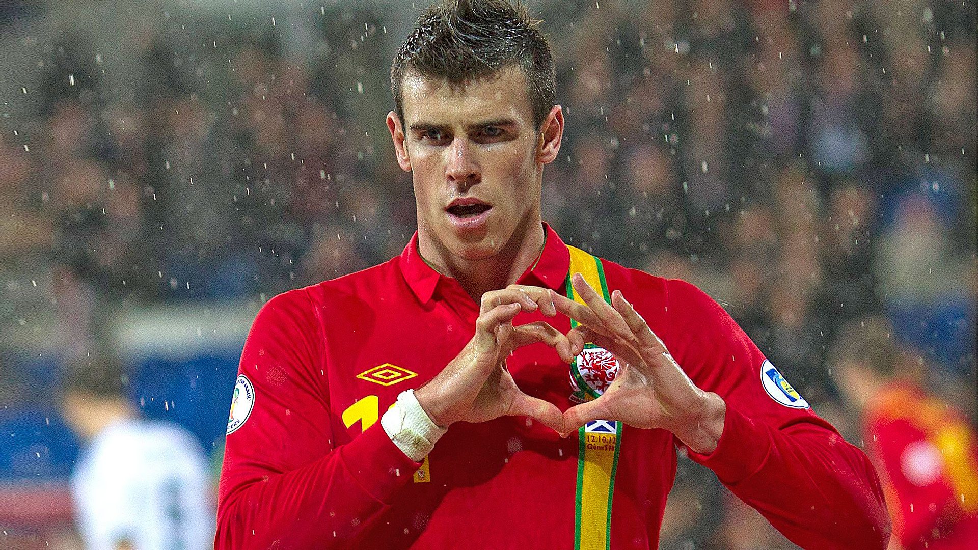 Gareth Bale doing his heart celebration