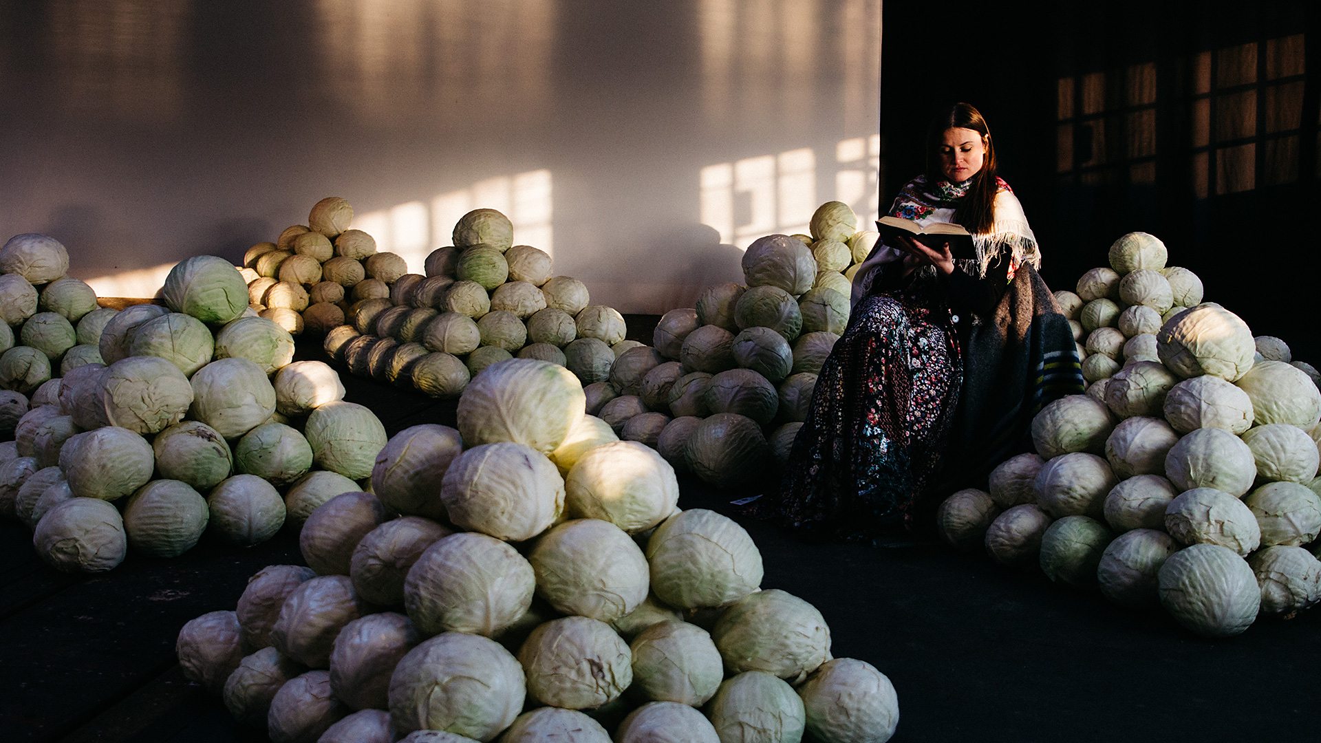 Anastasia reading to cabbages ...