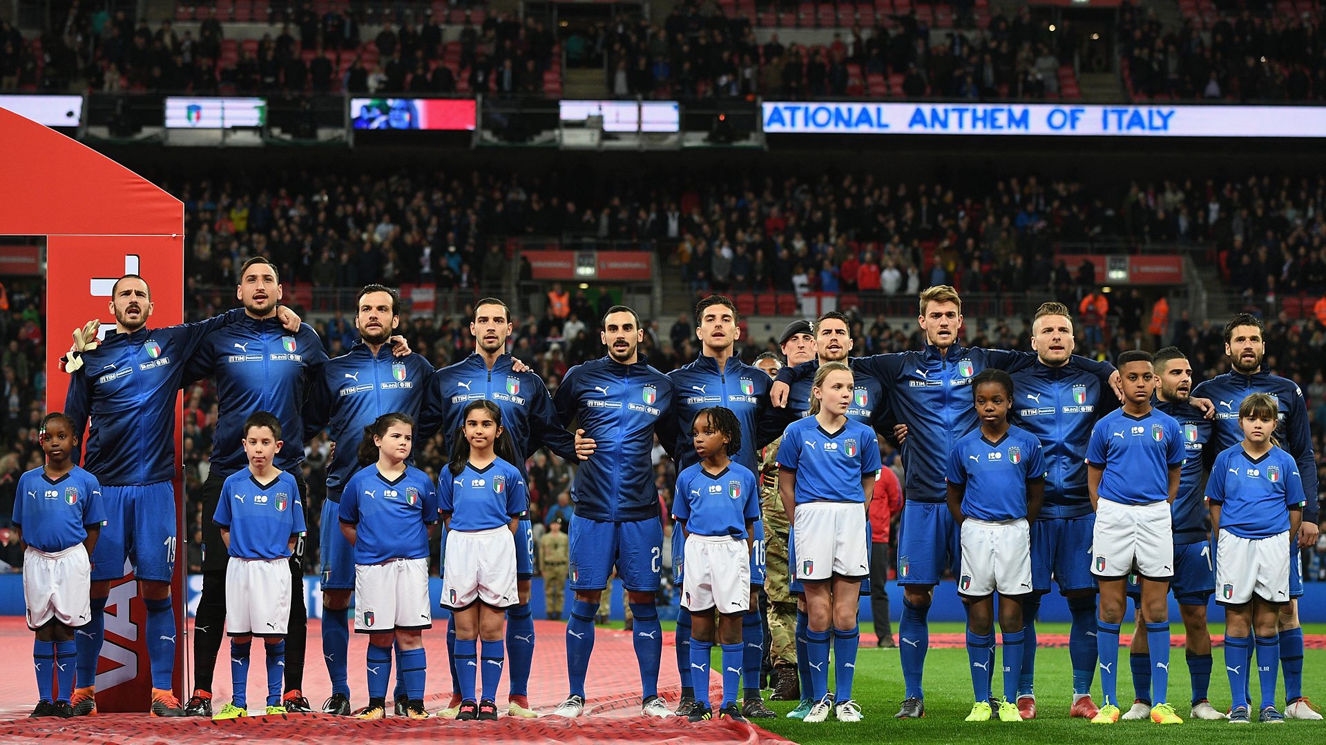 Italy friendly vs England