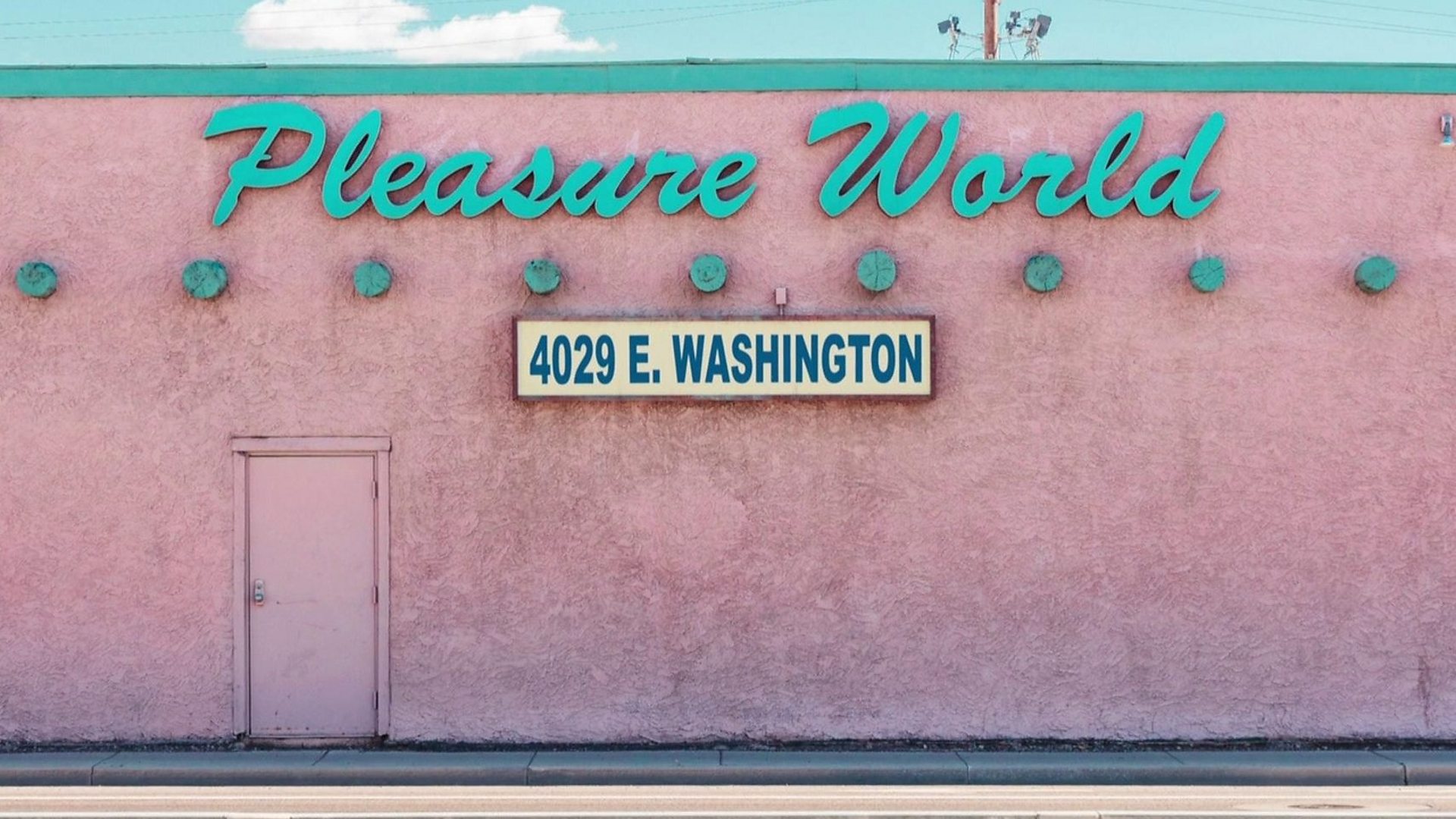 Photographing America's strip clubs