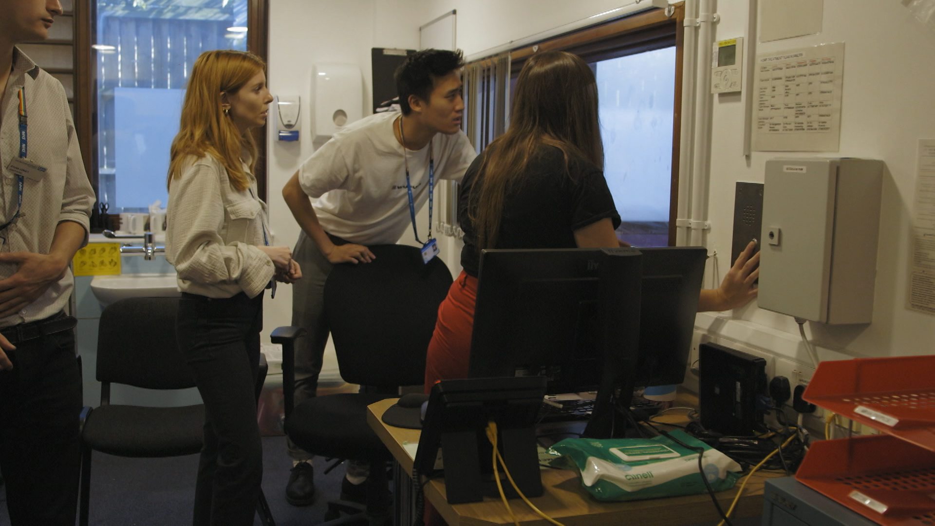 Stacey Dooley On the Psych War...