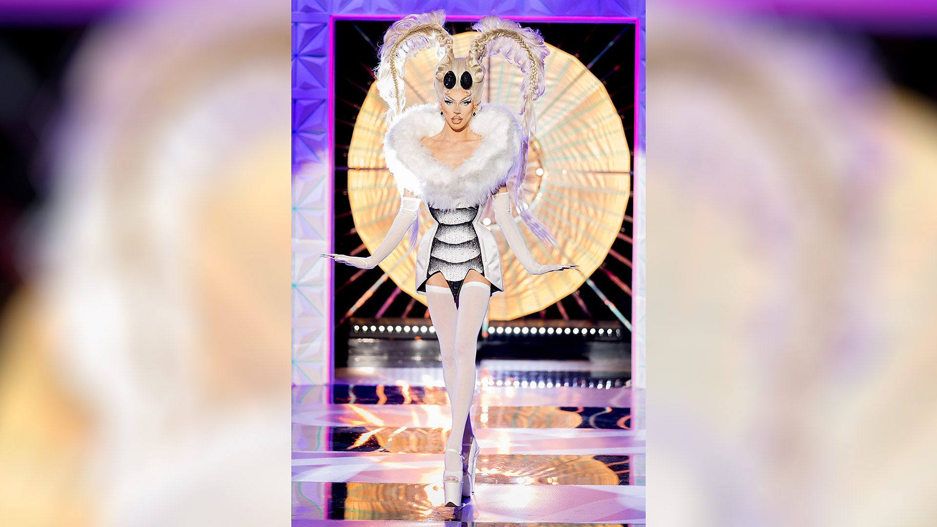 Sminty drop moth look