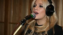 Live Lounge: Pixie Lott