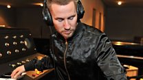 Zane Lowe Sessions: Miike Snow