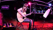 Live Lounge: Deap Vally