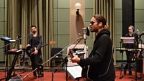 Zane Lowe Sessions: 30 Seconds To Mars