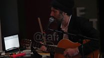 Sesiwn C2: Gruff Rhys