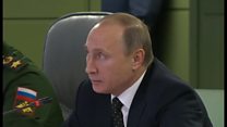 ロシアが旅客機墜落の原因を爆発物と断定 西側との協力ほのめかす