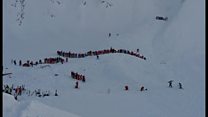 仏雪崩で高校生ら3人死亡 危険な斜面になぜ?