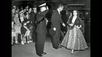英王室ファッション 時代の影響濃く