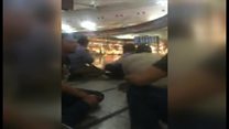 「かがめ!」 イスタンブール空港で爆発・銃撃 直後の状況