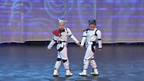 Dawns Disgo, Hip Hop neu Stryd i Bâr (100) / Disco, Hip Hop or Street Dance for a Pair (100)