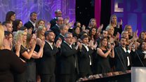Côr Cymysg dros 20 o aelodau (26) / Mixed choir with over 20 members (26)