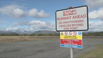 Seirbhis-adhair "an ceann dà bhliadhna"?