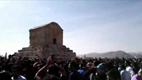 بزرگداشت کورش در آرامگاه نخستین پادشاه هخامنشی