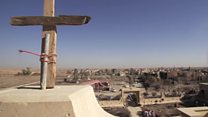 مسیحیان عراقی که به خانه خود برگشتهاند همچنان نگران امنیت خود هستند
