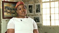 Thandiswa Mazwai chante contre l'apartheid