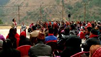 म्याग्दीका गाउँलेहरुसँग