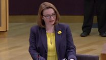 'Use size as advantage' in school reform