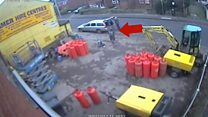 Wallet and £1,600 picked up by driver
