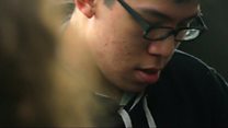 Fear à Singapore ag ionnsachadh na Gàidhlig
