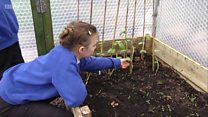 Bun-sgoil Ratharsair a' tarraing aire gu atharrachadh aimsire