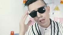 The Uighur pop star who builds bridges