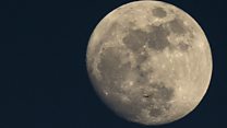 في إكسترا انجلش اليوم نتحدث عن السياحة tourism إلى القمر moon