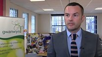 Iwan Rhys Roberts, Rheolwr Cysylltiadau Allanol Age Cymru
