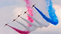 Who gets the Red Arrows up in the air?
