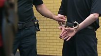 Symud cwrs i recriwtio heddlu gwledig