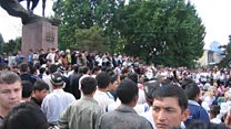 Бобур майдонидаги норозилик изҳорлари